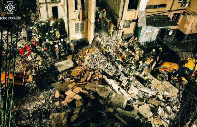 Атака на Одессу: из-под завалов достали тело еще одного ребенка, мама пыталась закрыть ее собой