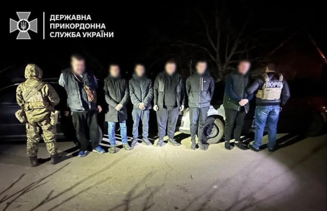 $5 000 за путь в Молдову: возле границы задержали группу уклонистов