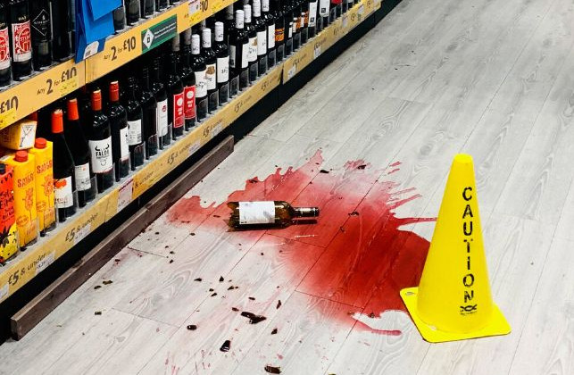 Случайно повредили товар в магазине: на чьей стороне закон