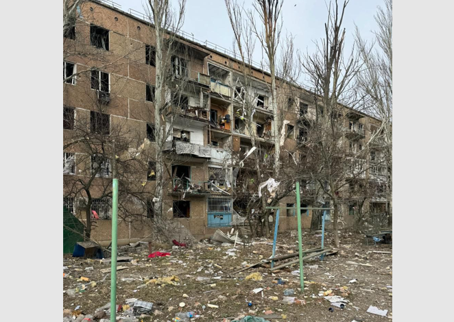 Оккупанты сбросили авиабомбу на Курахово: ранены 16 человек, фото