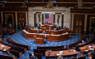 Палата представителей США может голосовать за помощь Украине в марте или апреле — СМИ