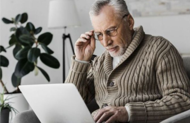 Пенсіонерам повідомили, де можна ознайомитись з рішенням про проходження відеоідентифікації