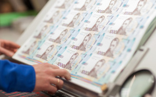 Какие банкноты чаще всего подделывали в 2023 году – в НБУ раскрыли статистику
