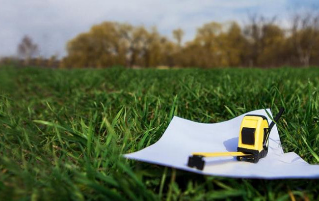 Кабмин внес изменения в Порядок госрегистрации прав на недвижимое имущество относительно проверки приобретателя земельного участка