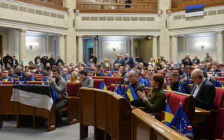 Раде рекомендуют окончательно принять законопроект о применении английского языка в Украине