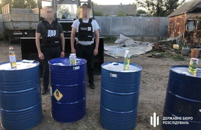 На Одещине будут судить командира взвода, который продавал дизельное топливо подразделения