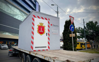 В Одессе появилось первое мобильное укрытие, запланировано — еще четыре, фото