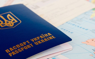 В Гоструда сообщили, имеет ли лицо право трудоустройства за границей во время военного положения