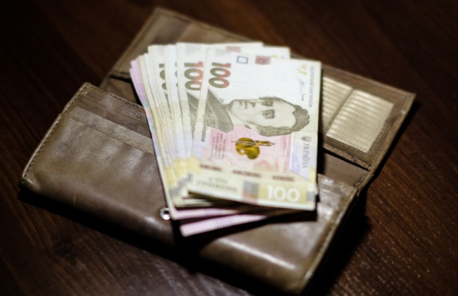 В «Слуге народа» заявили, что зарплаты бюджетникам относятся к защищенным статьям госбюджета – средства есть