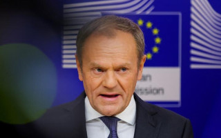 Дональд Туск назвал неприемлемыми требования поляков о полной блокаде границы с Украиной