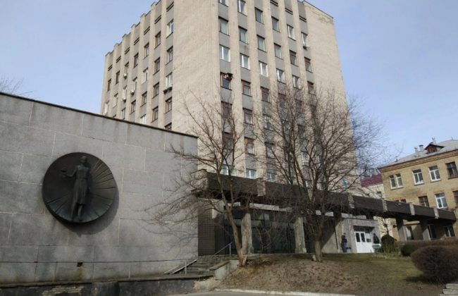 3 млн грн убытков при закупке медоборудования: сообщено о подозрении двум должностным лицам Института отоларингологии