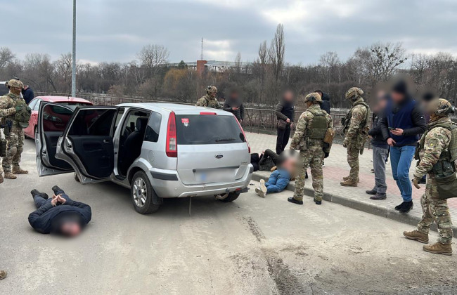 На Сумщине разоблачили незаконную торговлю оружием и боеприпасами