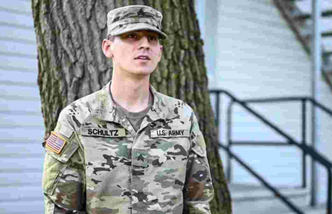 Аналитик разведки армии США подозревается в «сливе» секретной военной информации, в частности об Украине