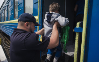 В двух общинах Харьковщины проведут принудительную эвакуацию детей – принято решение