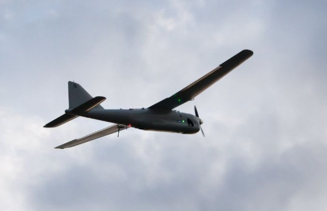 В рф заявили о масштабной атаке беспилотников: взрывы прогремели в Таганроге и Курске, видео