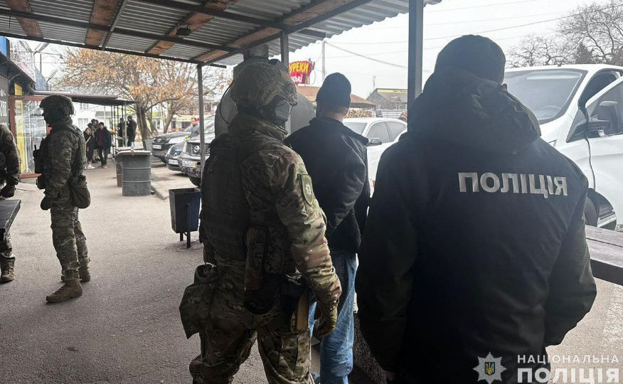 Вимагав $5000 неіснуючого боргу: на Миколаївщині затримали зловмисника