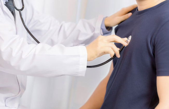 Возмещение работнику оплаченного предыдущего медосмотра: будет ли НДФЛ