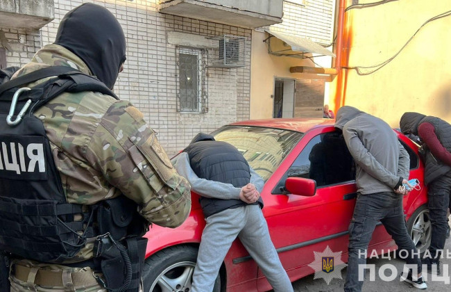 На Днепропетровщине разоблачили хакеров, которые на фишинговых атаках на банковские данные присвоили более полумиллиона гривен