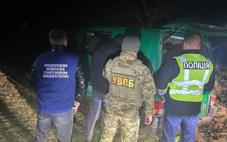 Вблизи границы 21-летний мужчина за валюту пытался «договориться» о выезде в Румынию