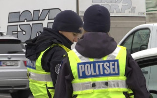 Естонія починає штрафувати авто з російськими номерами