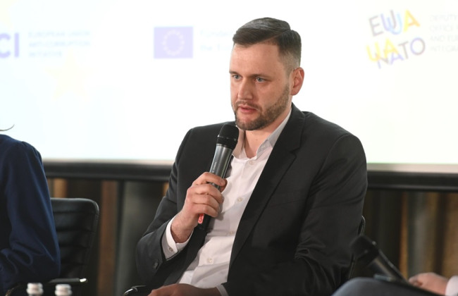 В НАПК размышляют, как эффективно проверить сотни тысяч деклараций за три отчетных периода