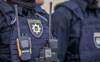В Дрогобыче суд освободил от наказания мужчину, который покусал полицейского в Пенсионном фонде