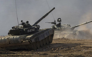 Болгарія відправила в Україну першу партію бронетехніки