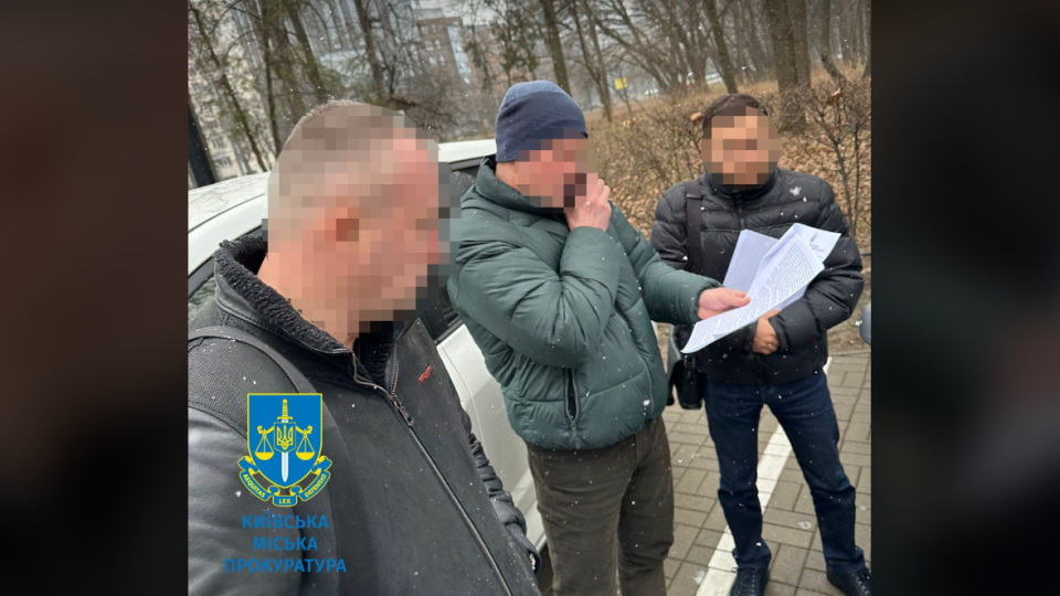 У Києві товариству заплатили півмільйона гривень за полив зелених насаджень, які ніхто не поливав