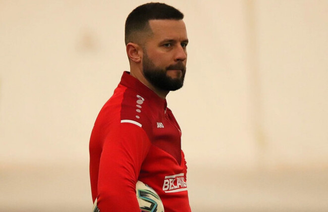 Тренер «Черноморца» Игорь Касьяненко не вернулся со сборов за границей, — СМИ