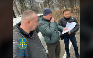 В Киеве обществу заплатили полмиллиона гривен за полив зеленых насаждений, которые никто не поливал