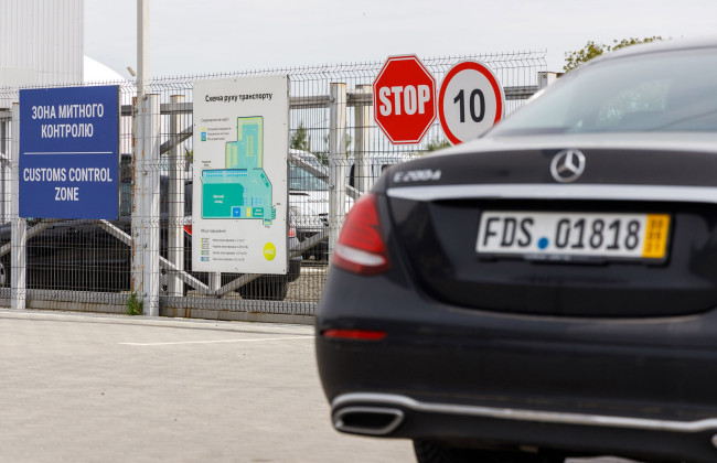 Народные депутаты предлагают ввести льготы на ввоз автомобилей в Украину для военнослужащих, проходивших службу после 24 февраля 2022 года