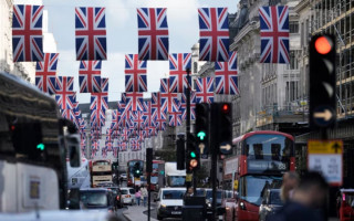 Лондон будет отправлять подержанные автомобили в качестве гуманитарной помощи в Украину