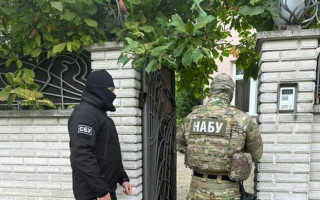 Правоохоронці повідомляють Раду адвокатів або вже після того, як почався обшук чи затримання адвоката, або набагато раніше, роблячи з адвокатів «почекунів», - РА Київської області