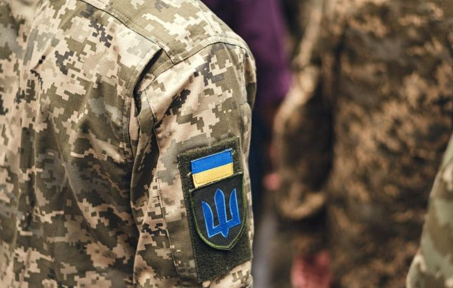 На Закарпатье мужчина пытался совершить самоубийство в помещении ТЦК: подробности инцидента