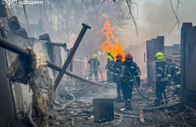 Количество жертв обстрела Одессы возросло: в больнице умер работник ГСЧС