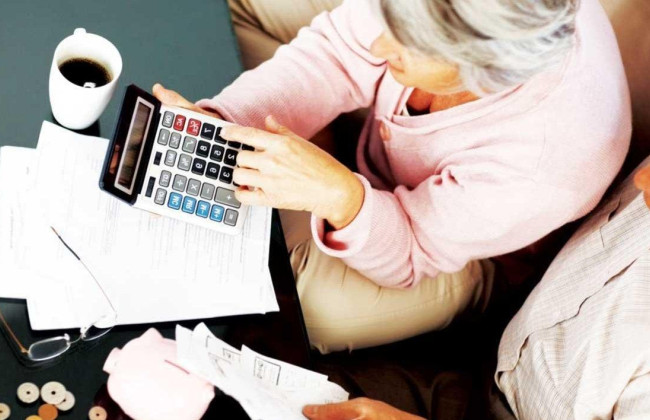 Пенсионер желает зарегистрироваться ФЛП: будут ли выплачивать дальше пенсию