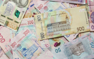 Кабмин увеличил денежные выплаты детям погибших добровольцев