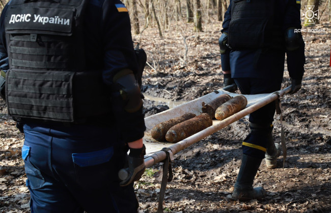 На Волыни вблизи одного из сел нашли 167 взрывоопасных боеприпасов