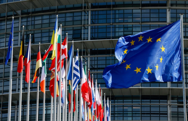 Евродепутаты одобрили усиленные правила получения единого разрешения на проживание и работу в ЕС