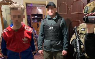 Готовили ракетные удары и хоронили оккупантов: в Киевской области задержали семью предателей