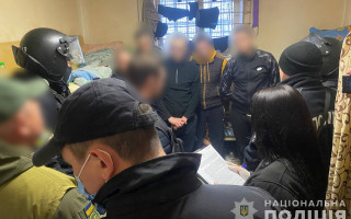 Полиция разоблачила участников ОПГ, которые организовали наркотрафик в Ривненское СИЗО