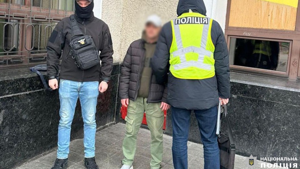 У Києві затримали організаторів схеми незаконного виїзду чоловіків за кордон