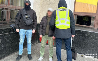 У Києві затримали організаторів схеми незаконного виїзду чоловіків за кордон