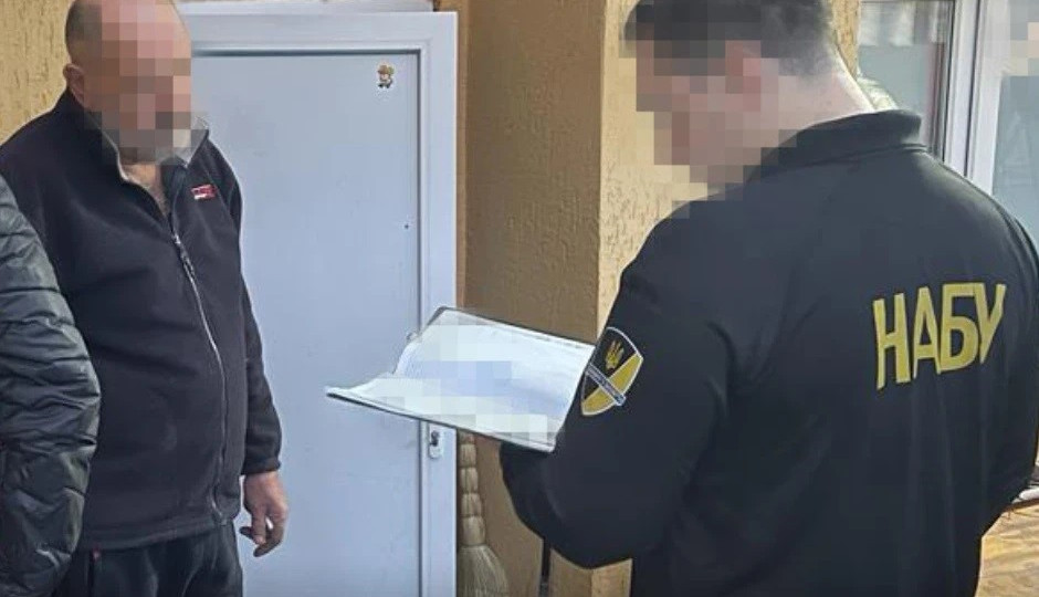 Взятка за мягкий приговор: будут судить судью Кропивницкого апелляционного суда Владимира Гончара