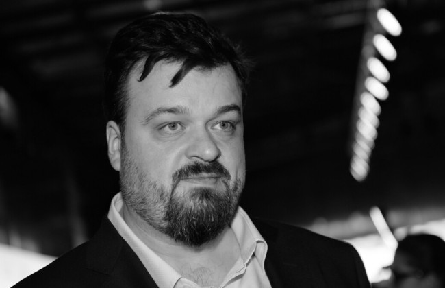 Умер российский спортивный комментатор Василий Уткин