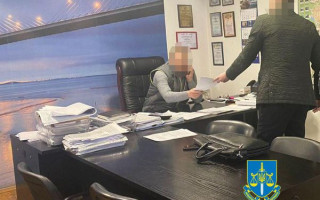 Переплатили під час ремонту мостів та розв'язок у Києві на 3,5 млн гривень: повідомлено про підозру посадовцям КП «Київавтошляхміст»