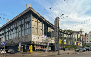 У Києві Житній ринок на Подолі виставили на аукціон з оренди