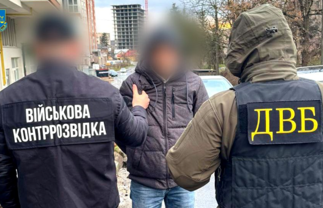Брал взятки стройматериалами за уклонение от мобилизации: задержан сотрудник Тернопольского ТЦК