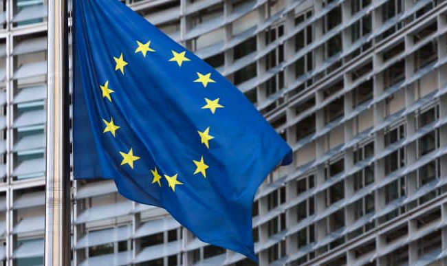 Еврокомиссия утвердила предложение использовать доходы от активов рф для поддержки Украины