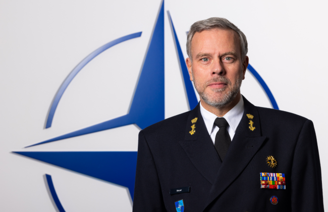 Флаг Швеции будет не единственным сине-желтым в штаб-квартире НАТО, — высший военный руководитель Альянса